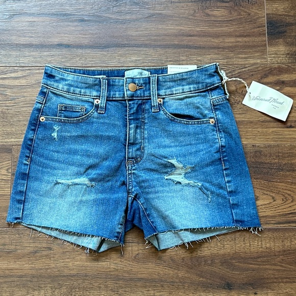 Universal Thread Women’s High-Rise Vintage Stretch Midi Shorts Size 2 NWT - Picture 1 of 5